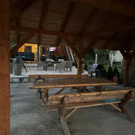 Сasa de vacaciones Vikendica Peric Zelinje *